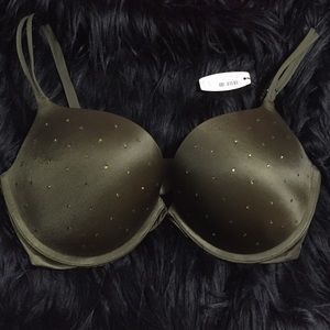 34DD Victoria secret bra
