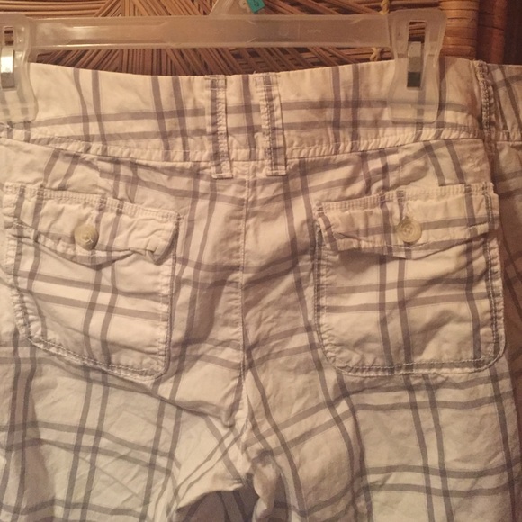 Shorts - Picture 3 of 3