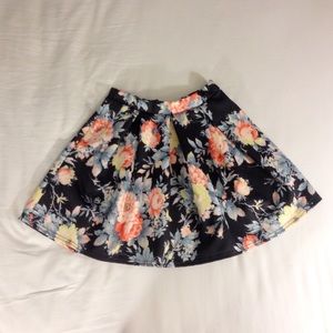 BooHoo Floral Box Pleat Skater Skirt