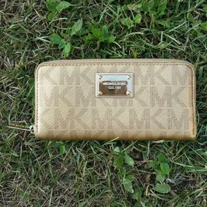 Michael Kors Gold Signature Wallet Full Size