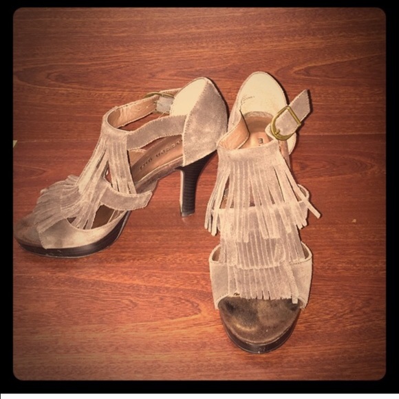 Fringe heels