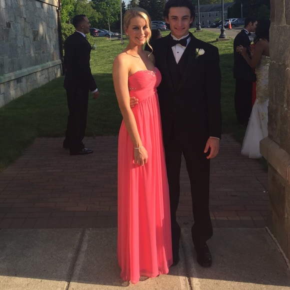 Prom dress - Picture 4 of 4