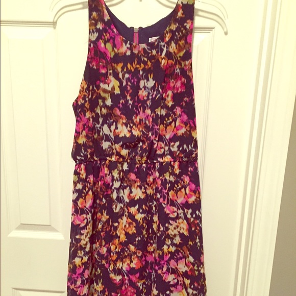 Super cute floral dress