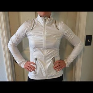 Lululemon light weight running jacket