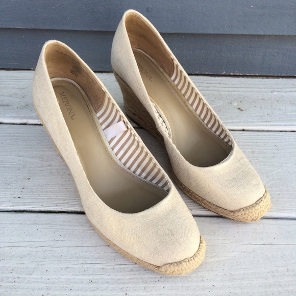 🎉HP🎉 Merona - beige wedge espadrilles, size 8.5
