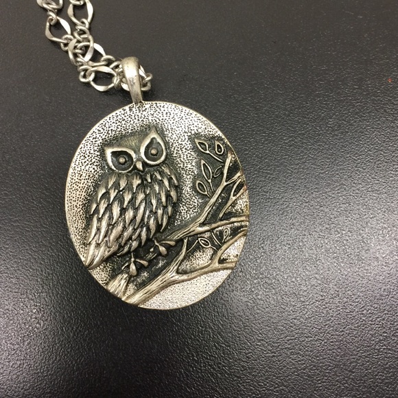 Necklace - Picture 2 of 4
