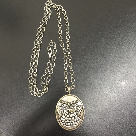 Necklace - Picture 3 of 4