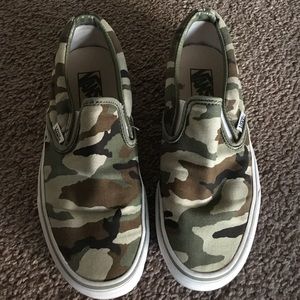Army print slip on vans!