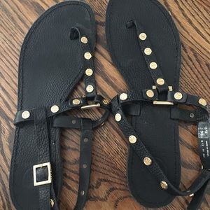 Tory burch black t strap sandals