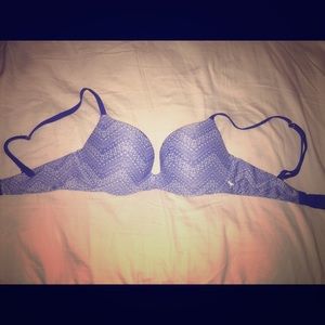 VS PINK Campus SOFTEST BRA EVER