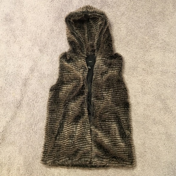 Fur vest