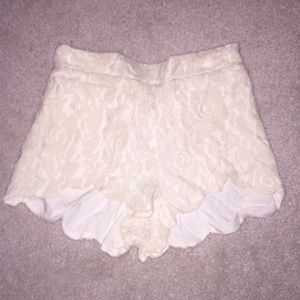 New scalloped lace nude urban outfitters shorts