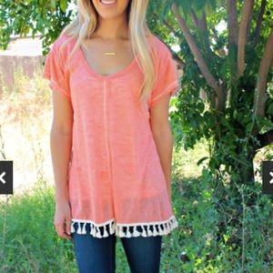 ❌SOLD IN BUNDLE❌NWOT V-Neck Fringe Tunic