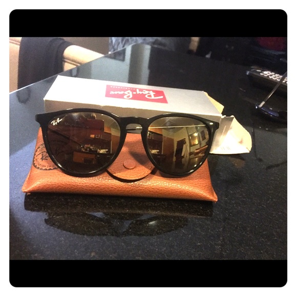 BRAND NEW Authentic Ray-Ban Erika Sunglasses
