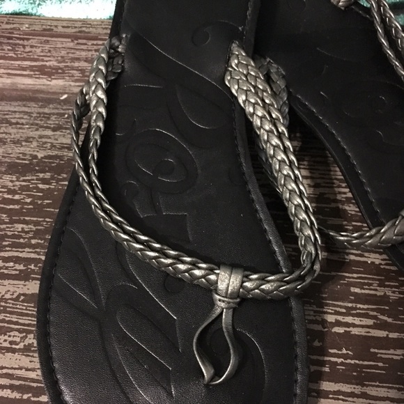 🌊 New Roxy Sandals 🌊 - Picture 3 of 3