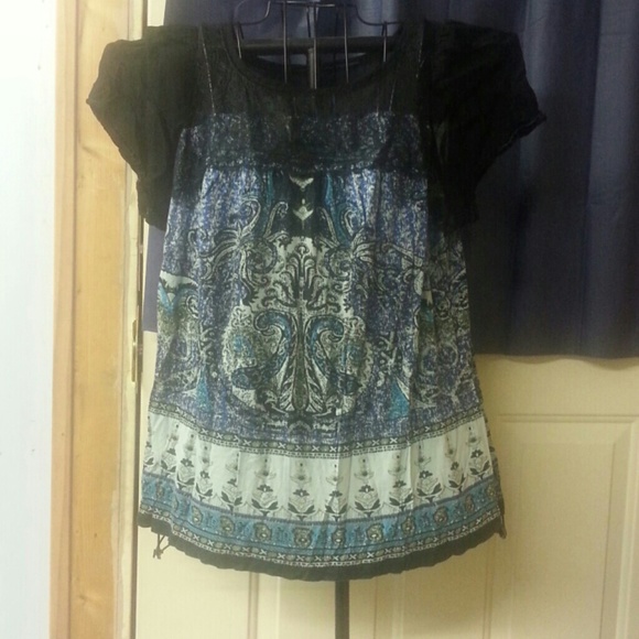 Bila short sleeve top