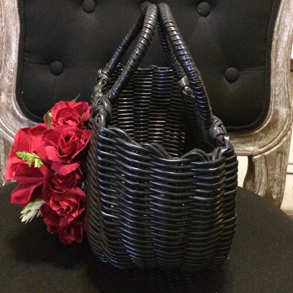 Small basket - Picture 2 of 3