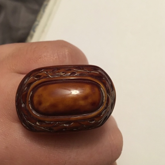 Wood-like ring