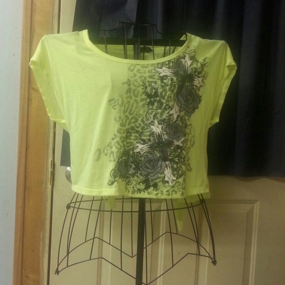 Hybrid apparel crop top