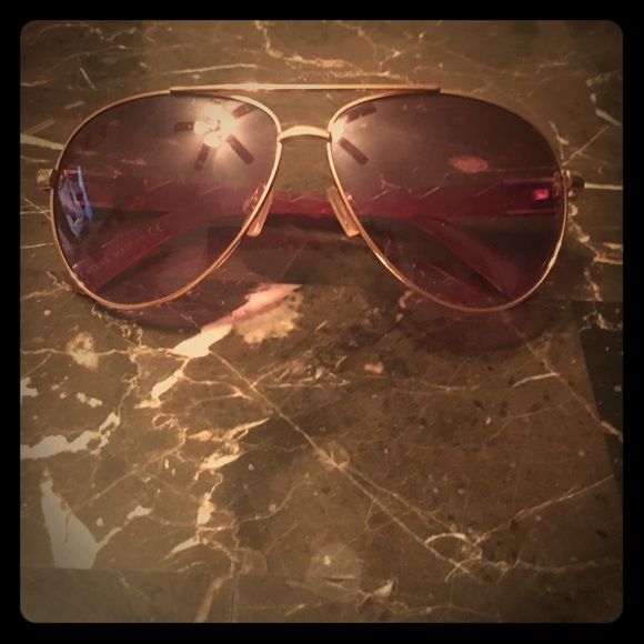 Aviator style Steve Madden sunglasses
