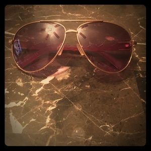 Aviator style Steve Madden sunglasses