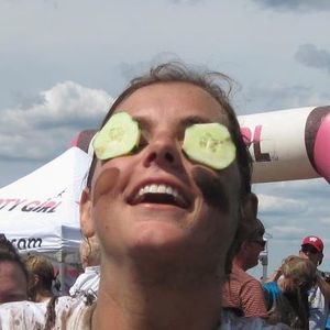 Meet your Posher, Cari