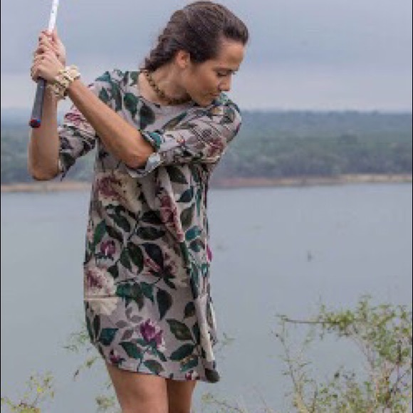 Meet your Posher, Stephanie - Picture 2 of 4