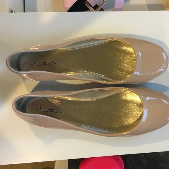 Nude flats