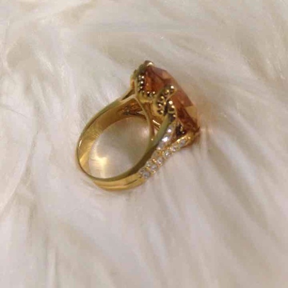 Cocktail Fashion Amber Gold Ring size 5 - Picture 4 of 4