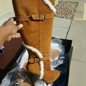 Boots run small I wear 7.5/8