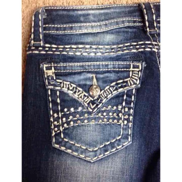 Miss me Capri size 25.