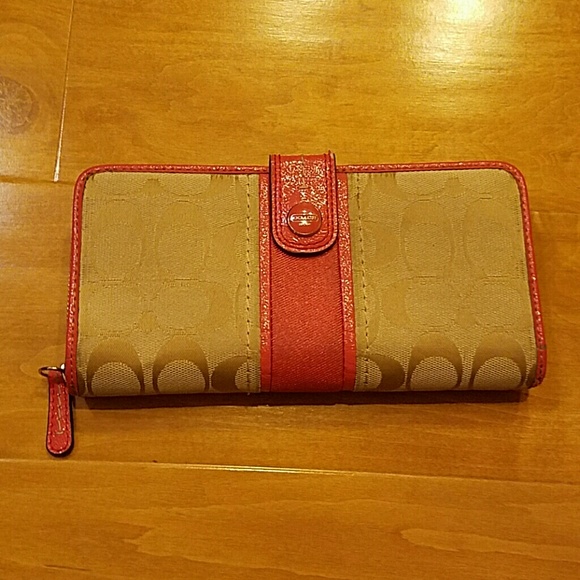 Coach wallet