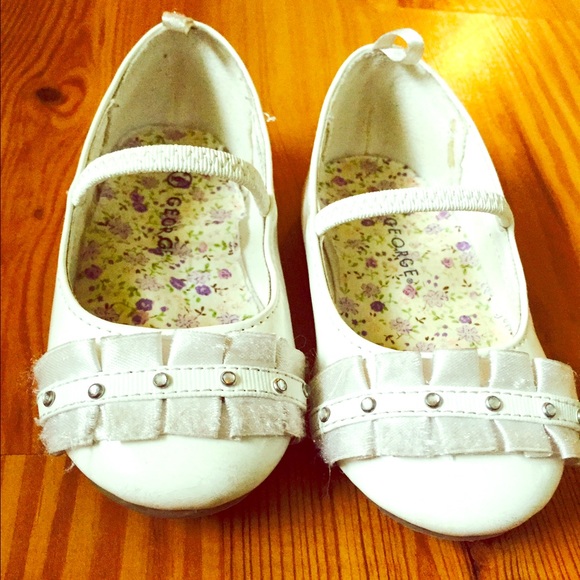 Infant shoes size 6