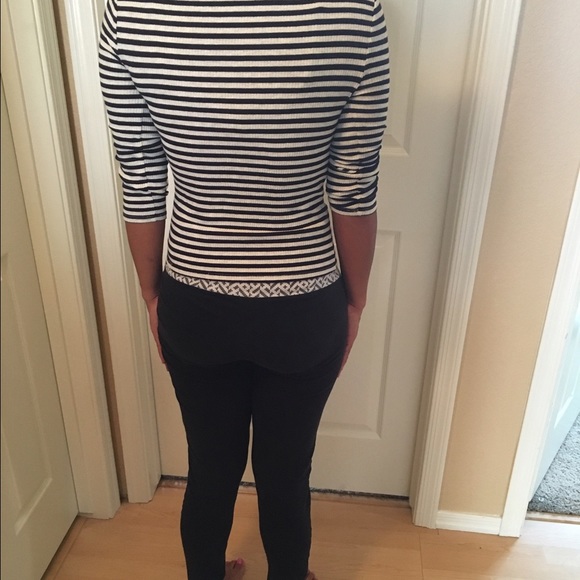 Black and white striped shirt - Picture 2 of 2