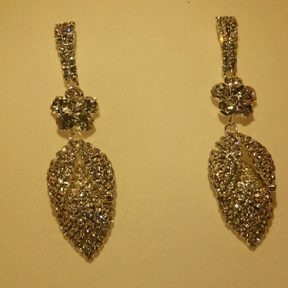 Earrings set
