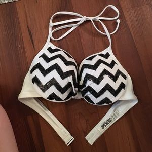 Victoria secret pink bikini top! Super cute!
