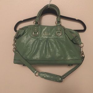 Authentic Coach Poppy💚