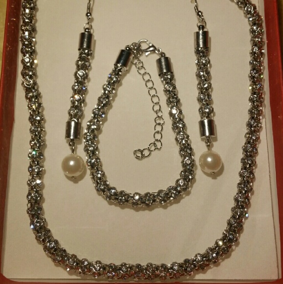 ?beautiful byzantine necklace for women