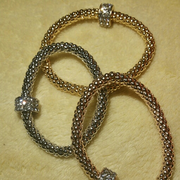 Metal bracelets - Picture 2 of 3