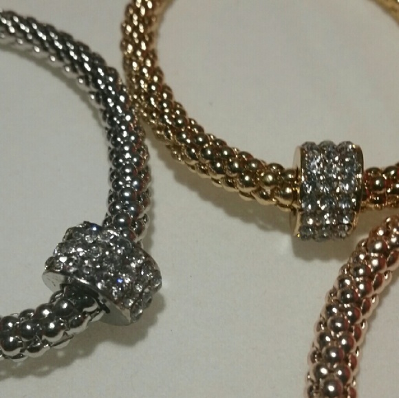 Metal bracelets - Picture 3 of 3