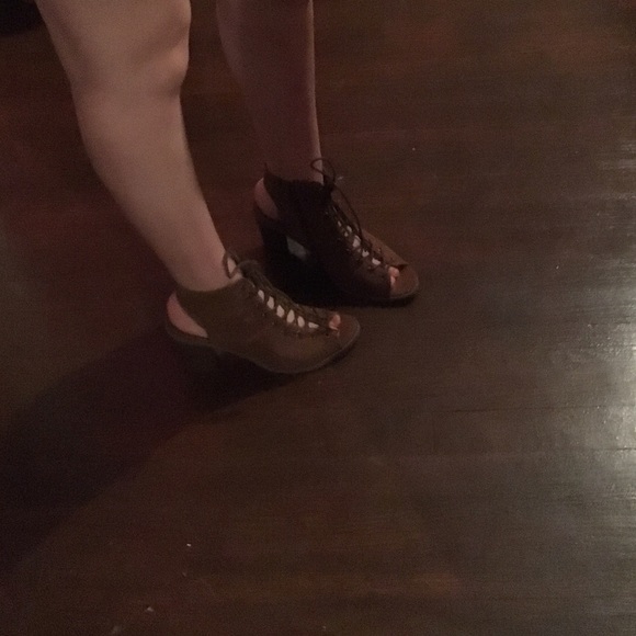 Peep toe suede lace up booties!
