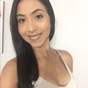 Meet your Posher, Jacqueline