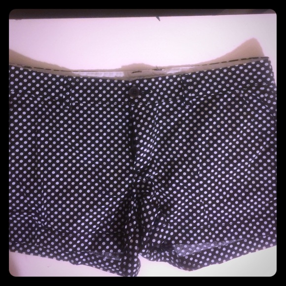 Polka dot shorts. Old Navy. Size 10