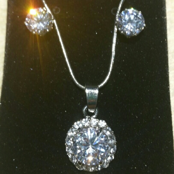 Pendant set - Picture 3 of 3