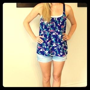 NWT Pixley Floral Top. Small.