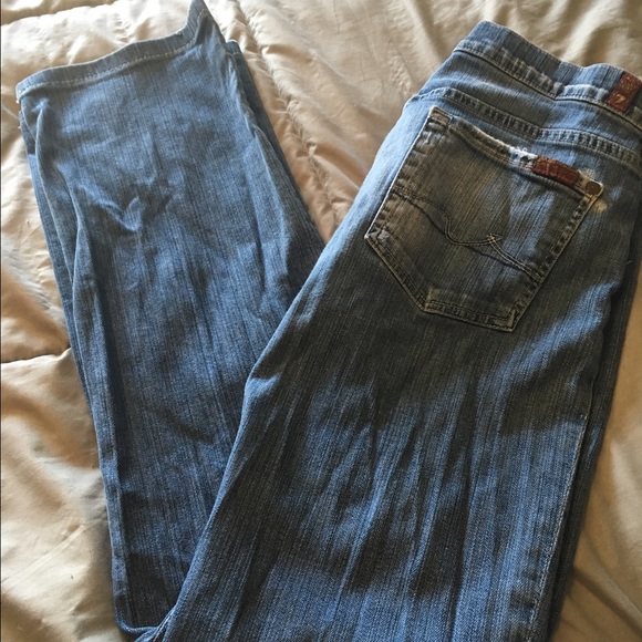 TRADEDSeven for all mankind slightly distressed
