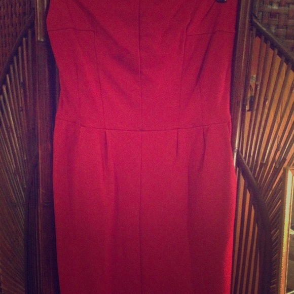 Red strapless dress, with pockets - Picture 1 of 2