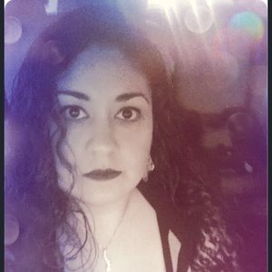 Meet your Posher, Stella