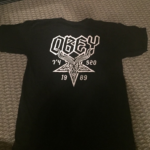 OBEY T Shirt