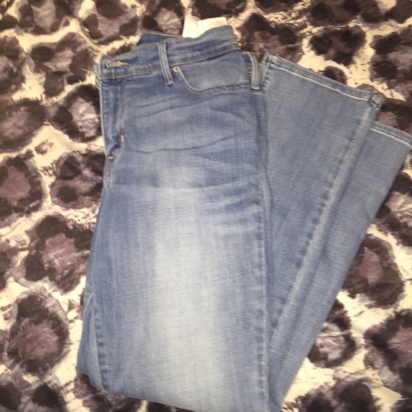 Levis Jeans - Picture 1 of 4